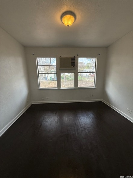 Building Photo - 115 Kinder Dr