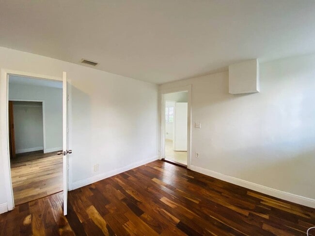 Building Photo - 7936 NW 5th Ave