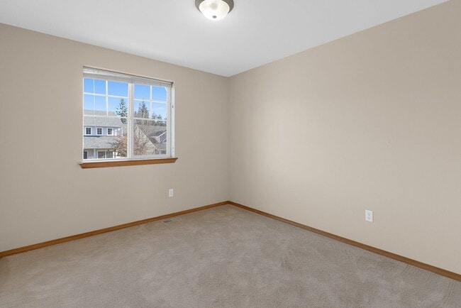 Building Photo - Beautiful 4 bedroom 2.5 bath in Maple Valley