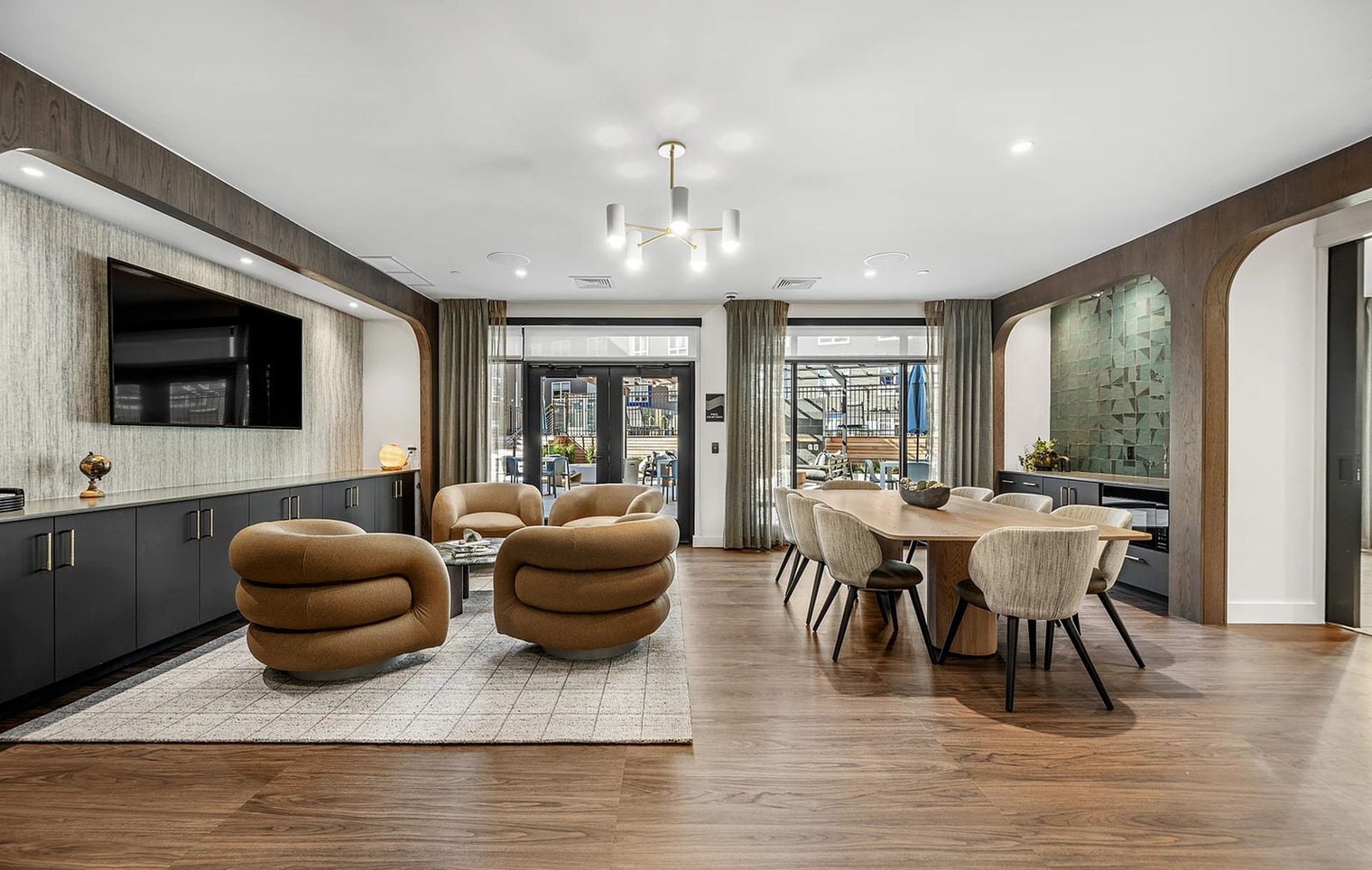 Building Photo - 484 2nd St