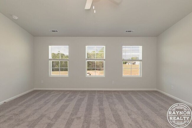 Building Photo - 44 Plantation Dr