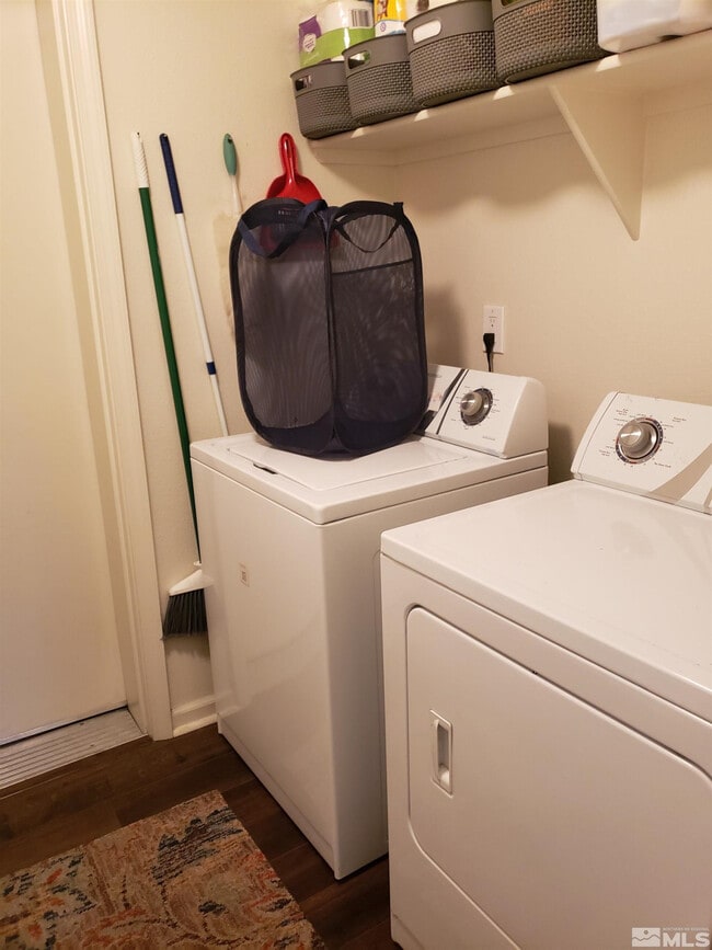 Building Photo - 1325 S Meadows Pkwy