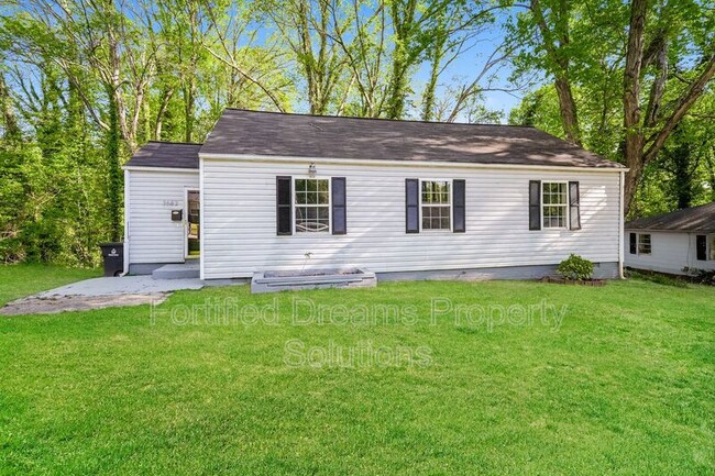 Primary Photo - 3682 Yale Ave