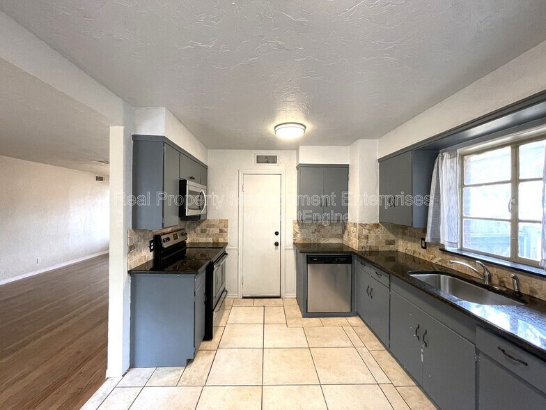 Building Photo - 2225 NW 50th St