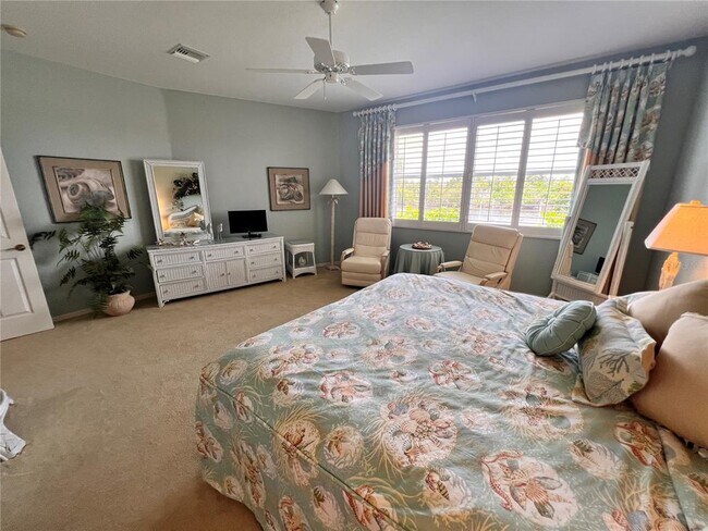 Building Photo - 5480 Sea Edge Dr