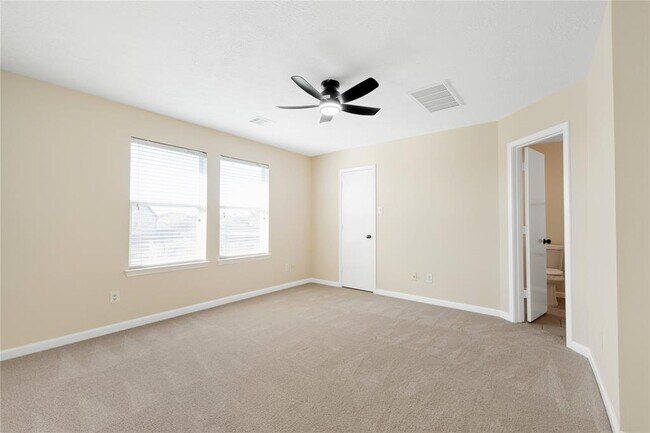 Building Photo - 3331 Clayton Terrace Dr
