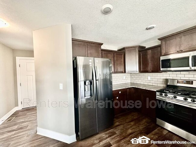 Building Photo - 5308 St Andrews Cir