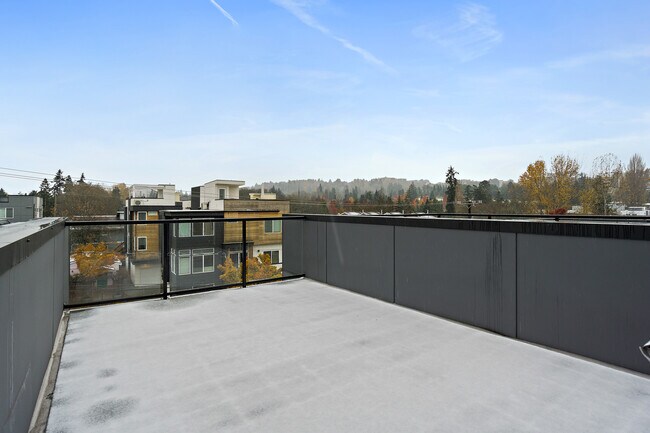 Building Photo - 2614 SW Nevada St