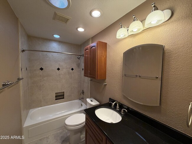 Building Photo - 10402 E Regal Dr