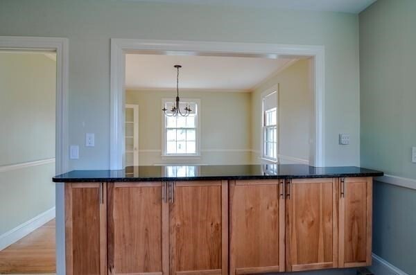 Building Photo - 77 W Central St