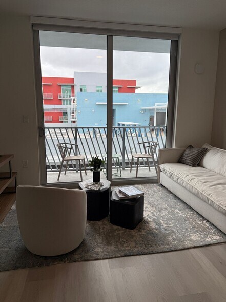 Building Photo - 10743 NW 78th Ter