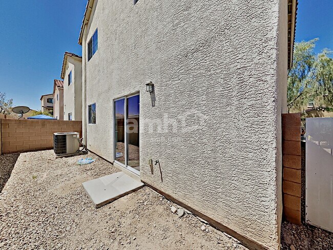 Building Photo - 7920 Storyland St