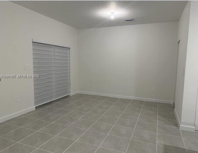Building Photo - 14816 SW 265th St