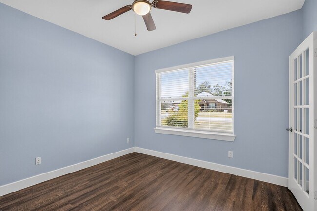 Building Photo - Beautiful 3-Bedroom Home with Open Floor Plan, Washer & Dryer Included in Conroe