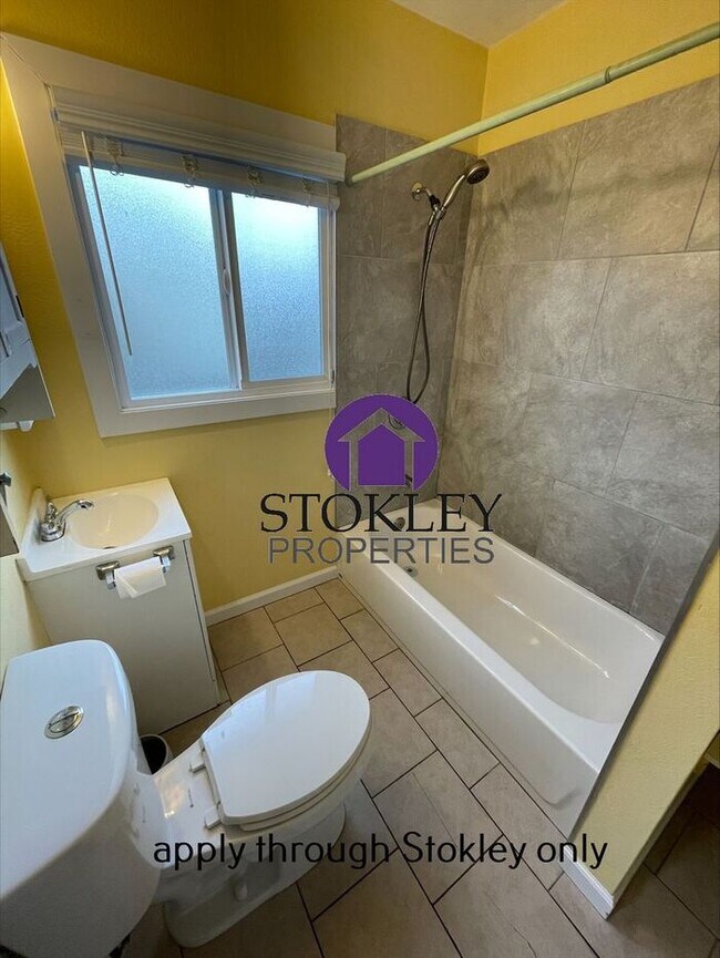 Building Photo - Stokley Properties Presents 608 B Street A...