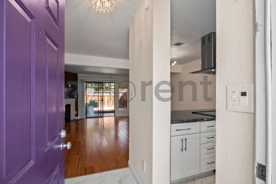 Building Photo - 1697 Pso Laguna Seco