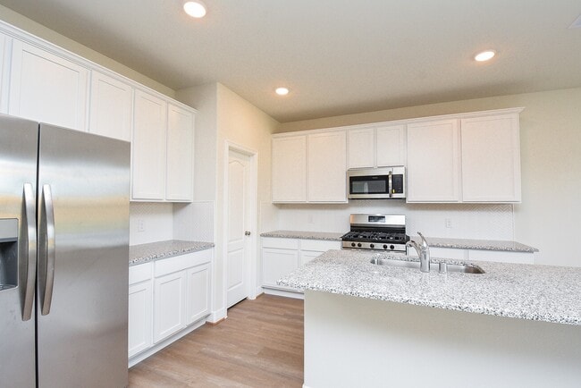 Building Photo - 27131 Grey Fox Run