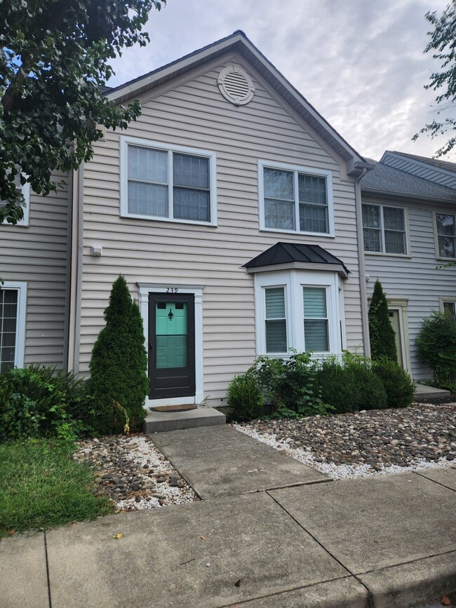 Building Photo - 239 Morningside Dr