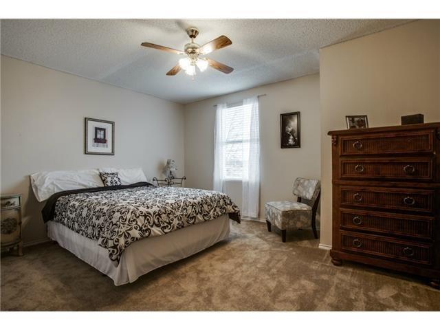 Building Photo - 2937 Jamestown Dr