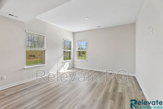 Building Photo - 5100 Ellingshire Dr