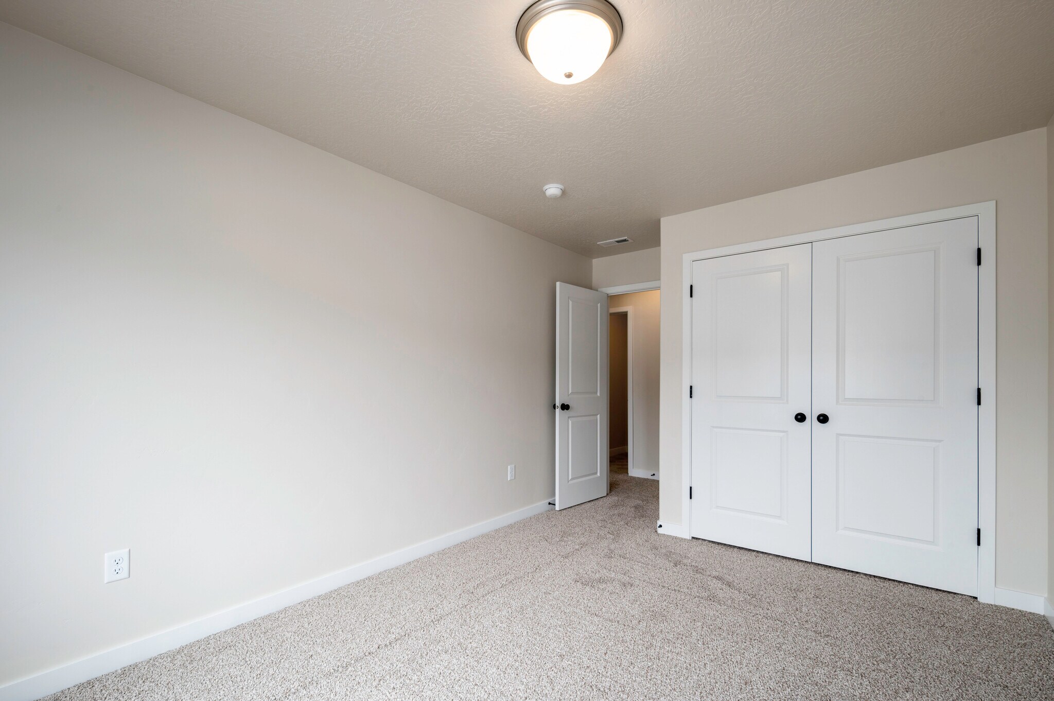 Building Photo - 12903 S Parade Trail Ct