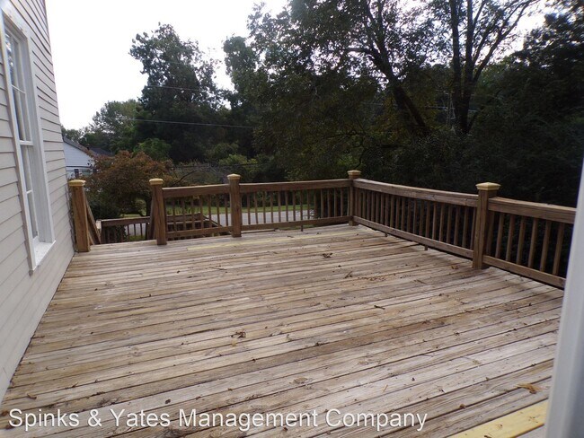 Building Photo - 3 br, 2 bath House - 1201 5th Ave