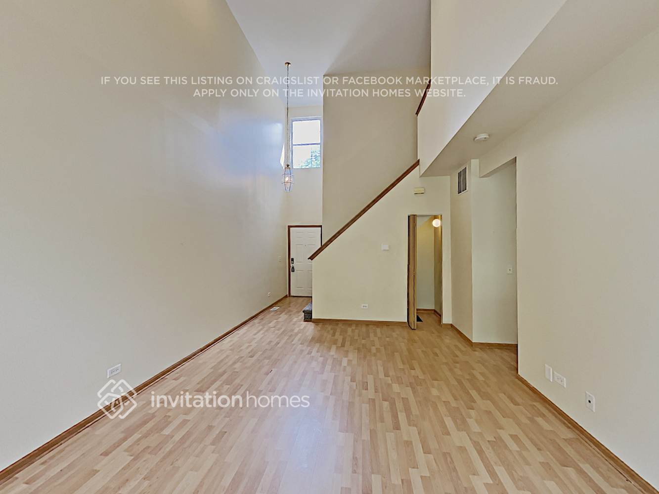 Building Photo - 2411 Oak Tree Ln