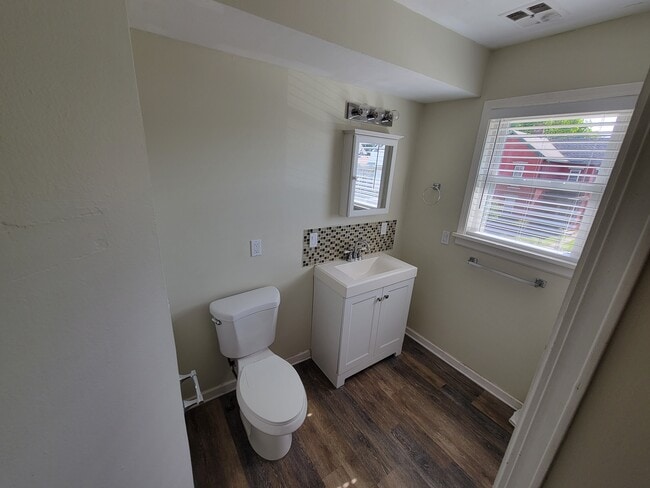 Building Photo - 3416 Hancock Ave