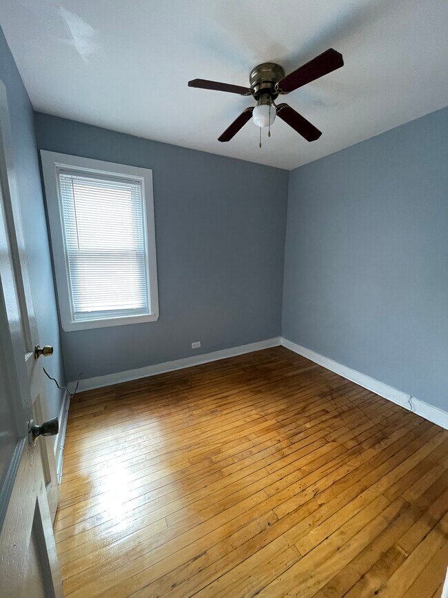 Second floor bedroom - 6119 S Wood St