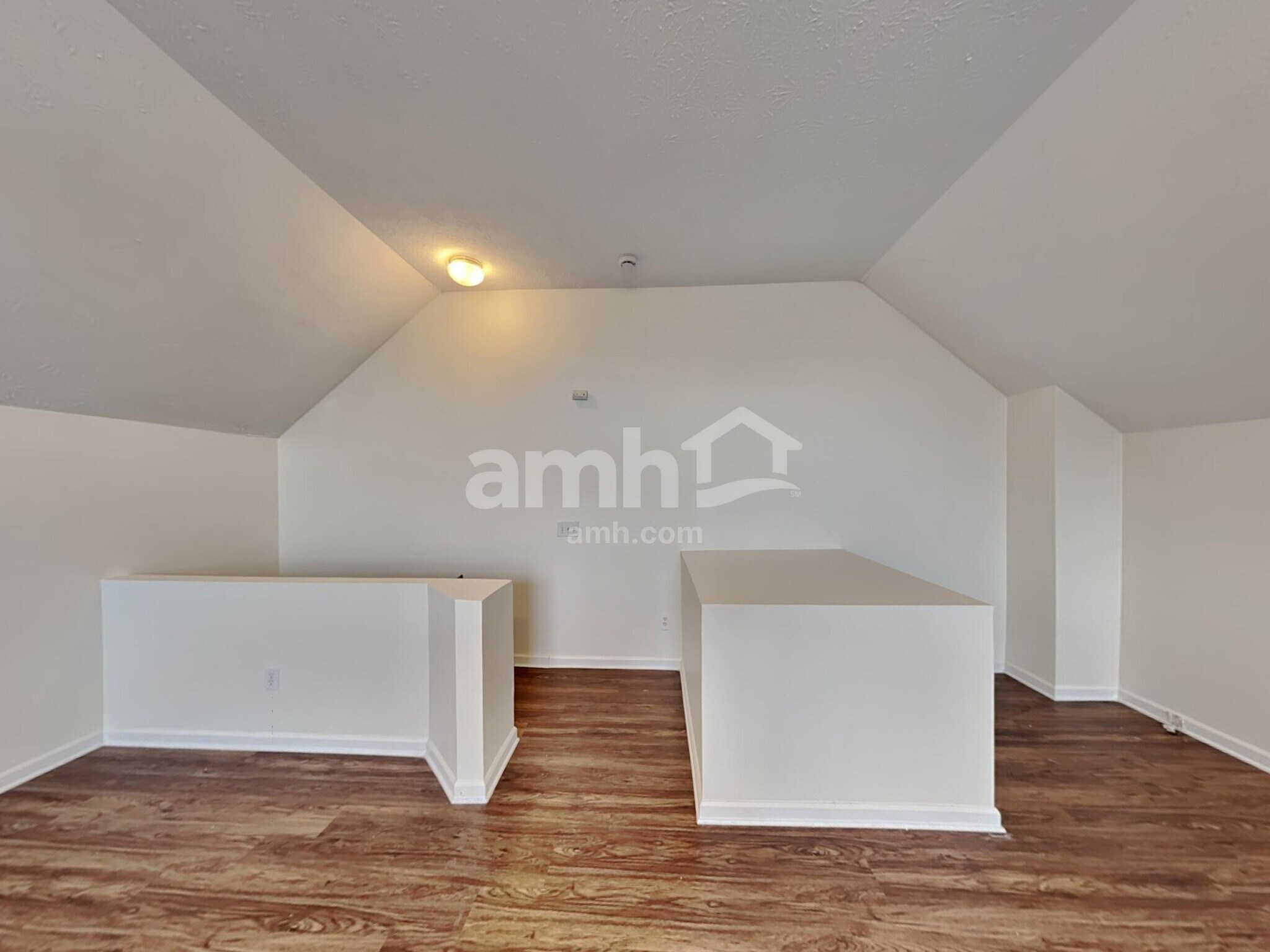 Building Photo - 105 Koleberg Trl