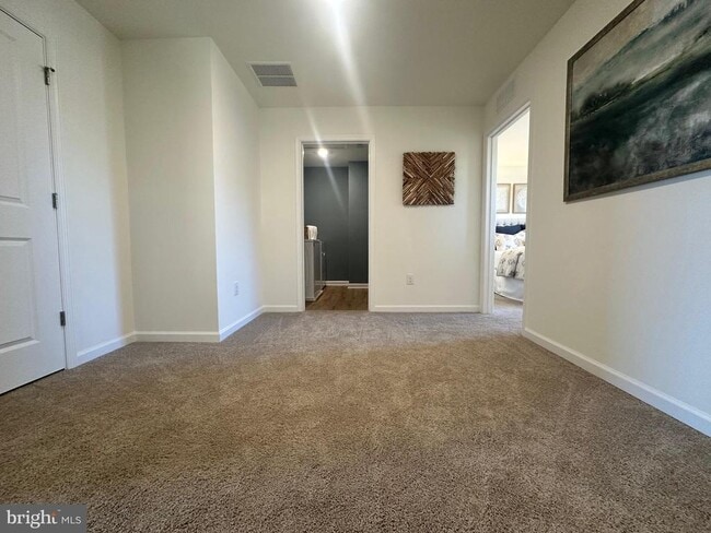 Building Photo - 115 Malibu Dr