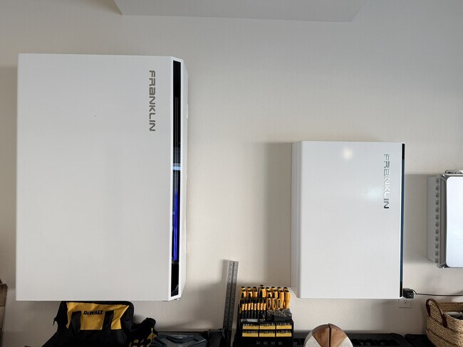 Building Photo - 36351 Elizabeth Ln