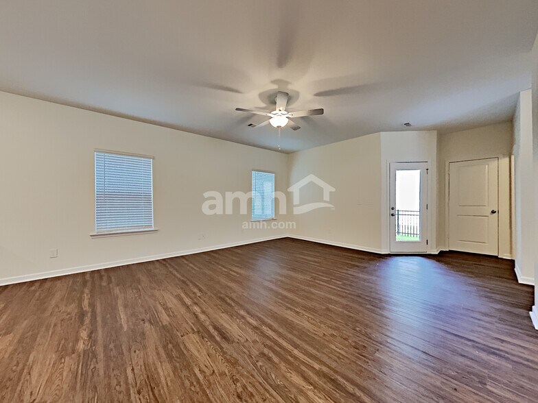 Building Photo - 43 Ivy Brook Dr