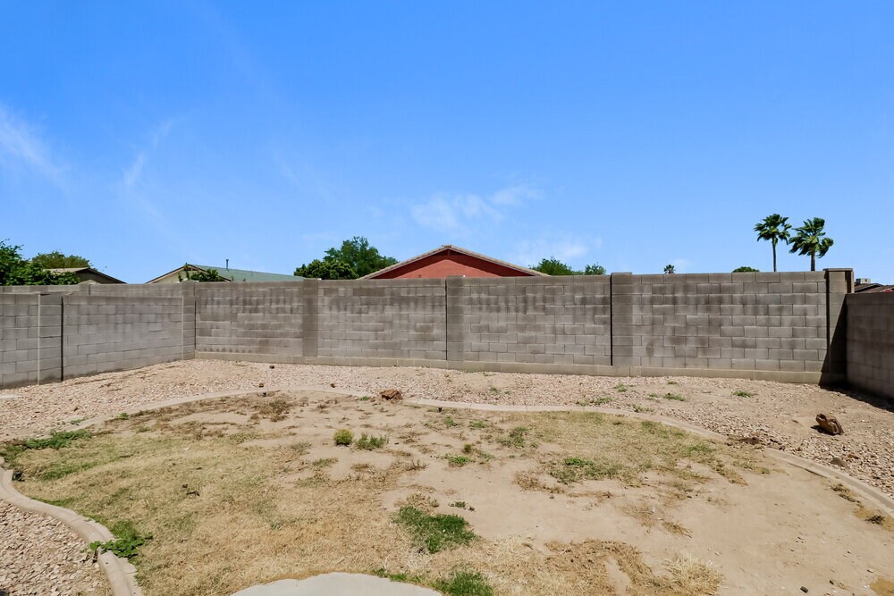 Building Photo - 14309 N 125th Dr