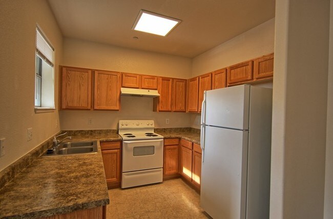 Building Photo - Willow Way Apartments