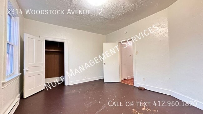 Building Photo - 2314 Woodstock Ave