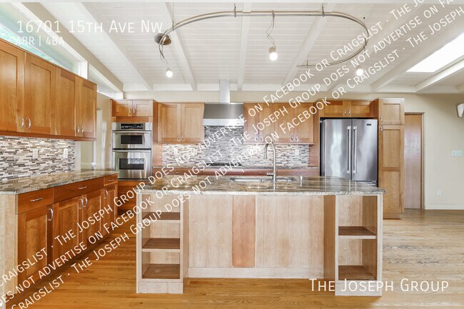 Building Photo - 16701 15th Ave NW