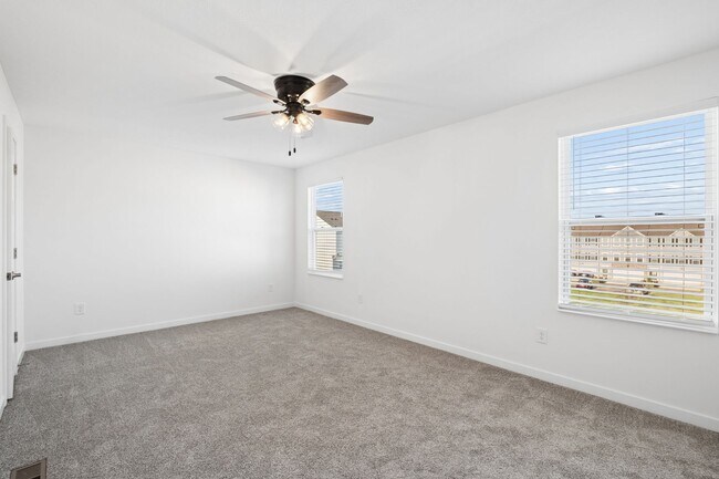 Building Photo - 119 Red Willow Dr