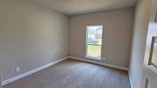 Building Photo - 10532 S Redland St