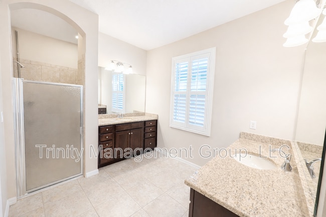 Building Photo - 10383 Machrihanish Cir