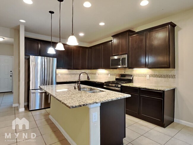 Building Photo - 9627 Bricewood Oak