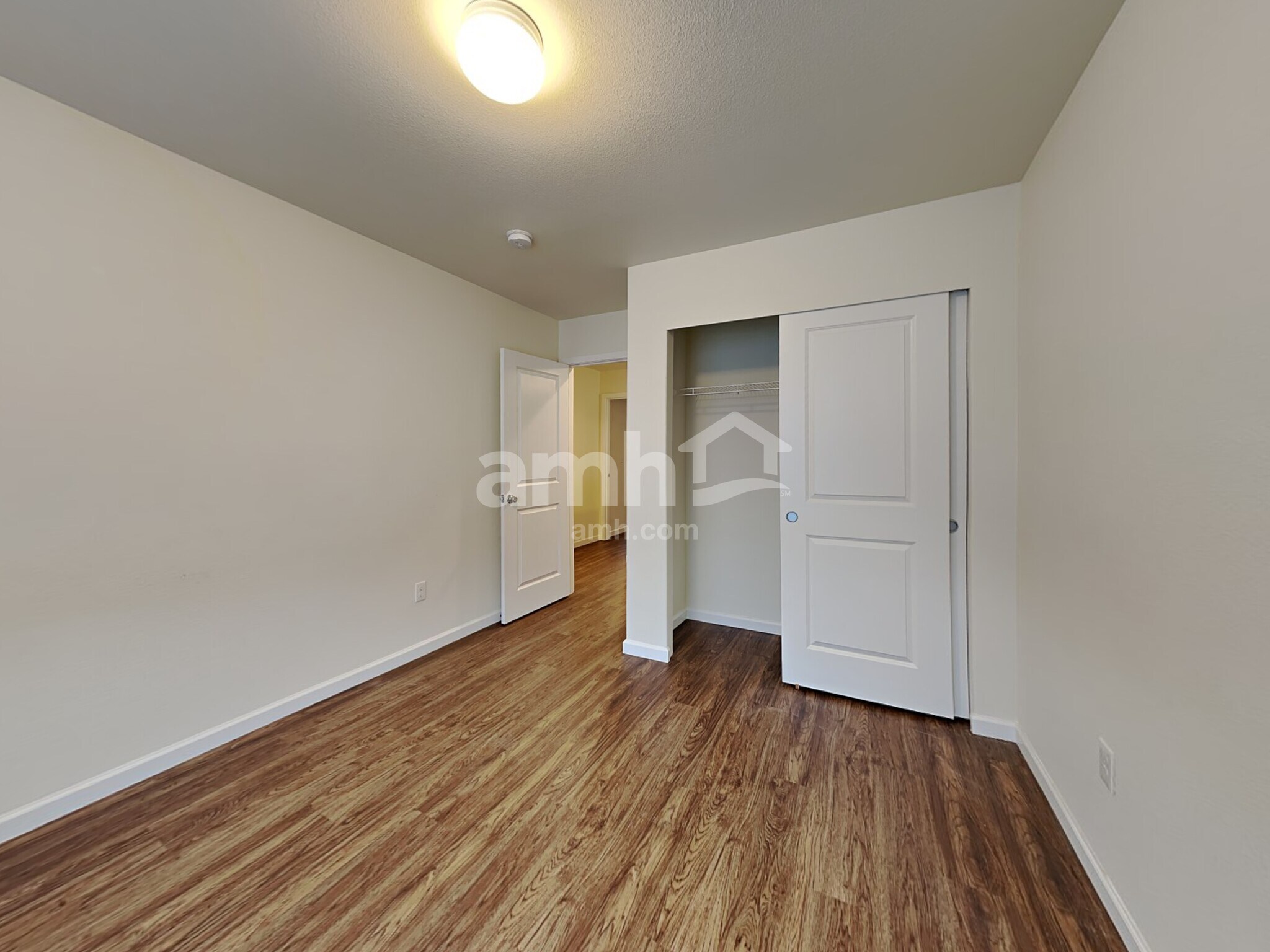 Building Photo - 2183 NW Woodland Dr