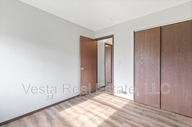 Building Photo - 412 N. Highland