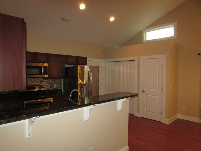Building Photo - 3 bedroom, 2 bathroom house in Bolivia, NC