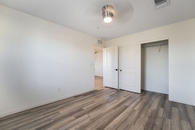 Building Photo - Modern Living in Inspirada Community!