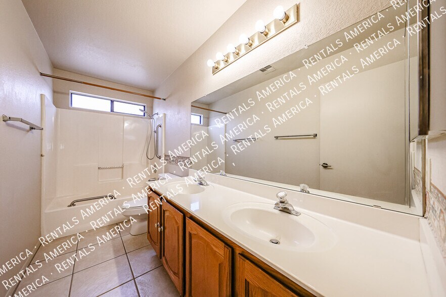 Building Photo - 2720 Leisure World