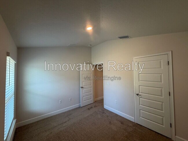 Building Photo - 2313 Angel Fish Loop