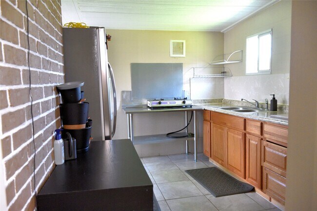 Building Photo - 5106 Autumn Rose Ln