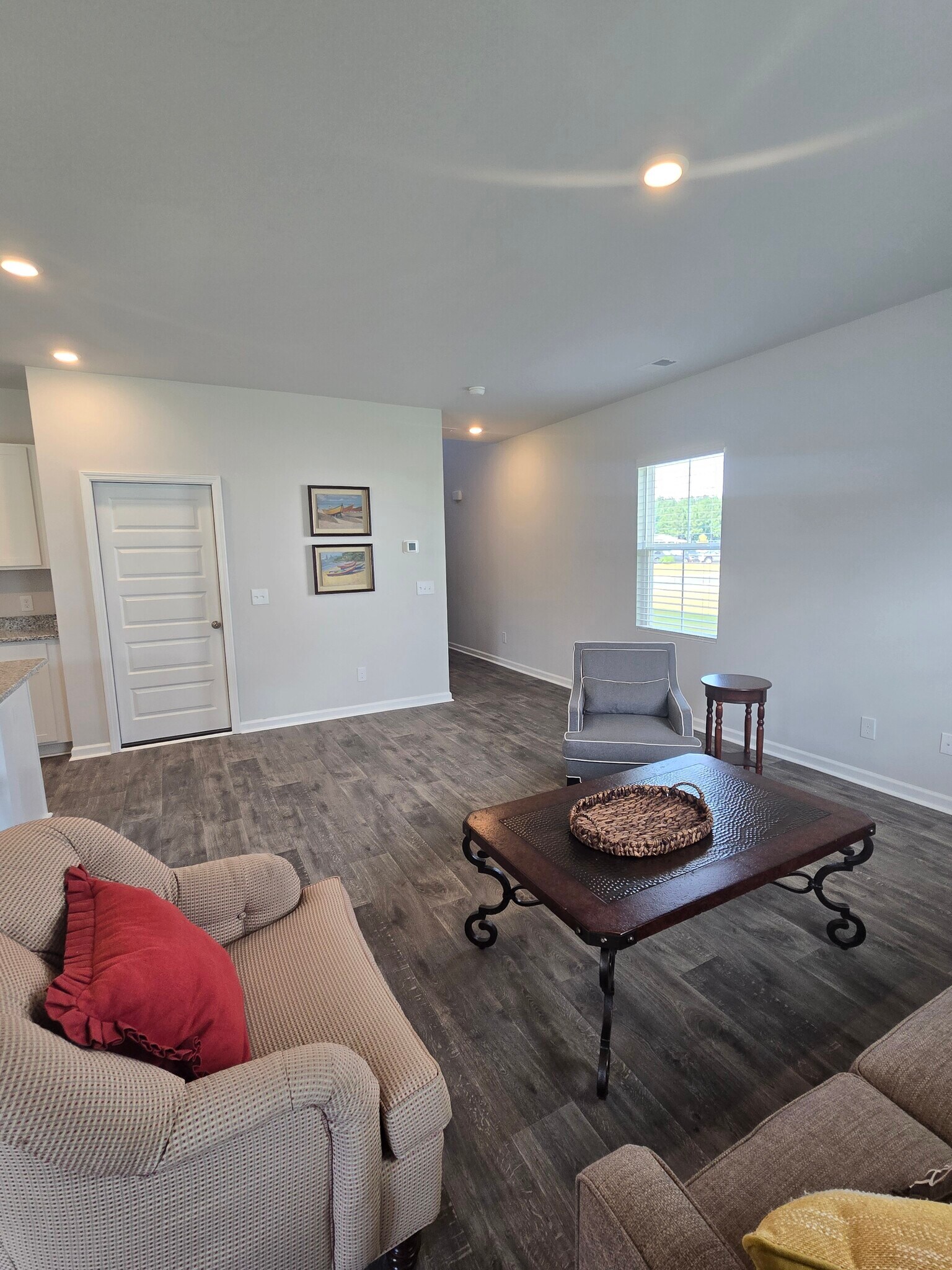 Building Photo - 175 Saltgrass Way