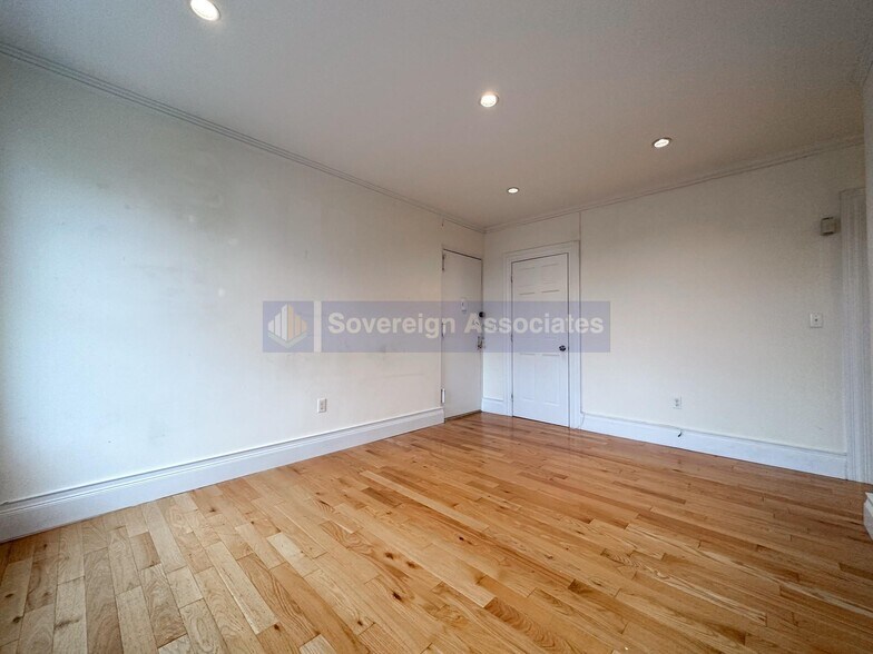 Building Photo - 53 Hamilton Terrace